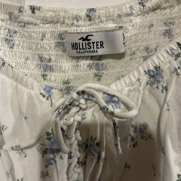 Hollister puff sleeve floral crop top - Size XS - Picture 5 of 5
